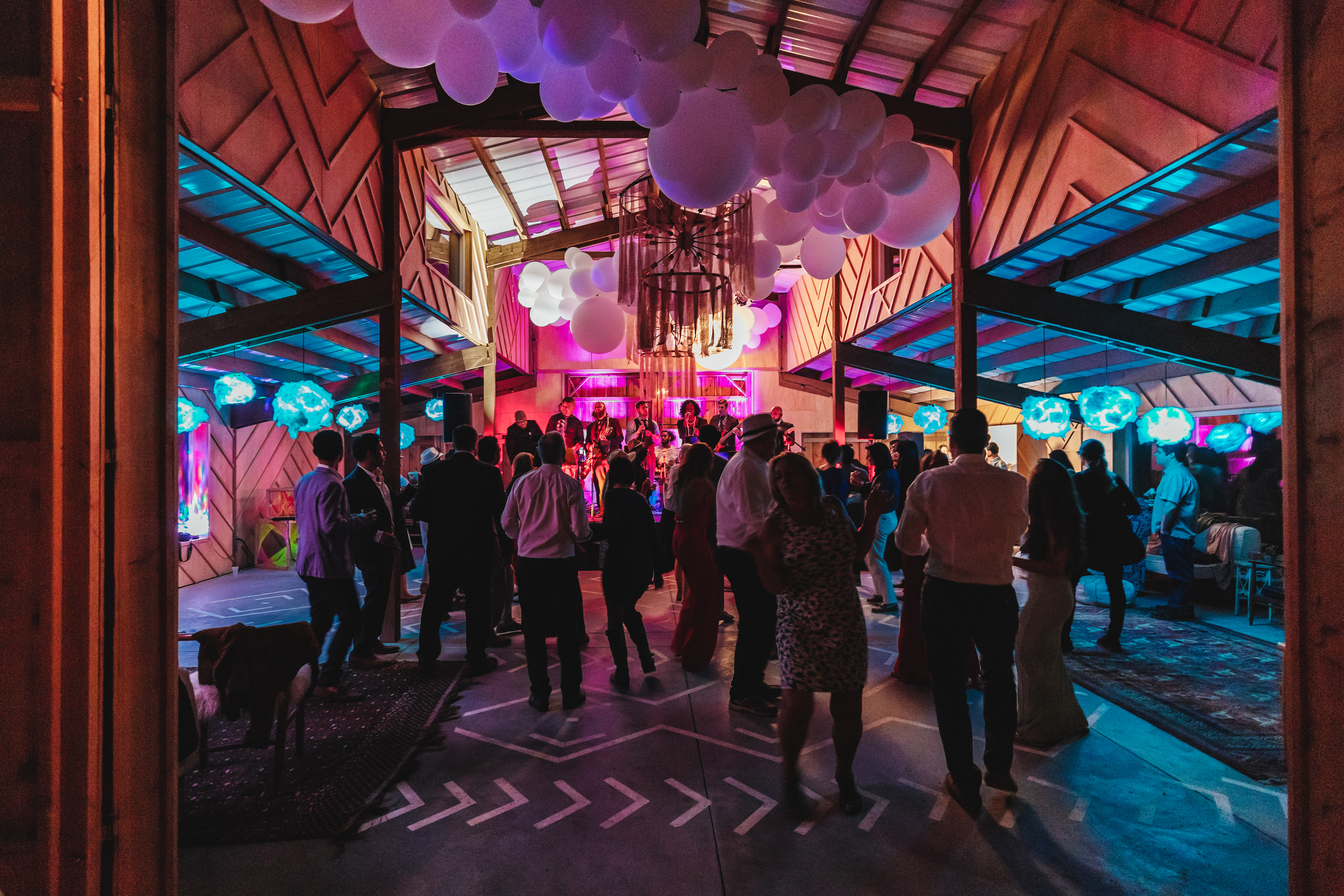 Party in the barn